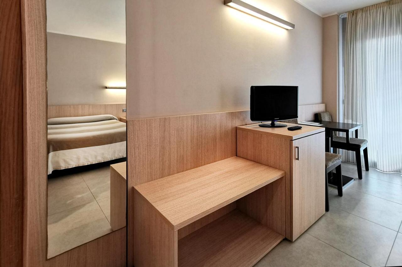 Aparthotel Acuazul Пеніскола Екстер'єр фото